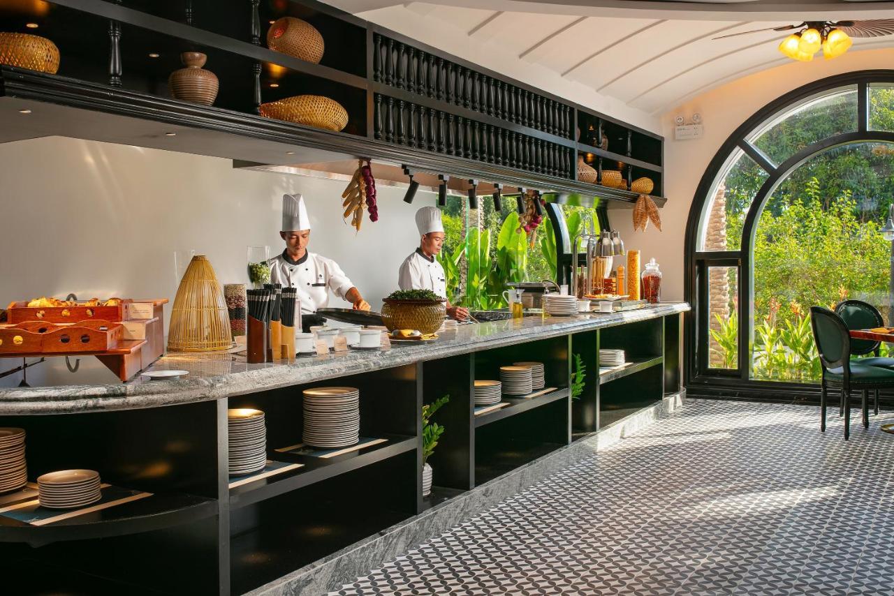 Grand Sunrise Palace Hoi An- A Luxury Indochine Hotel & Spa المظهر الخارجي الصورة The kitchen at the restaurant