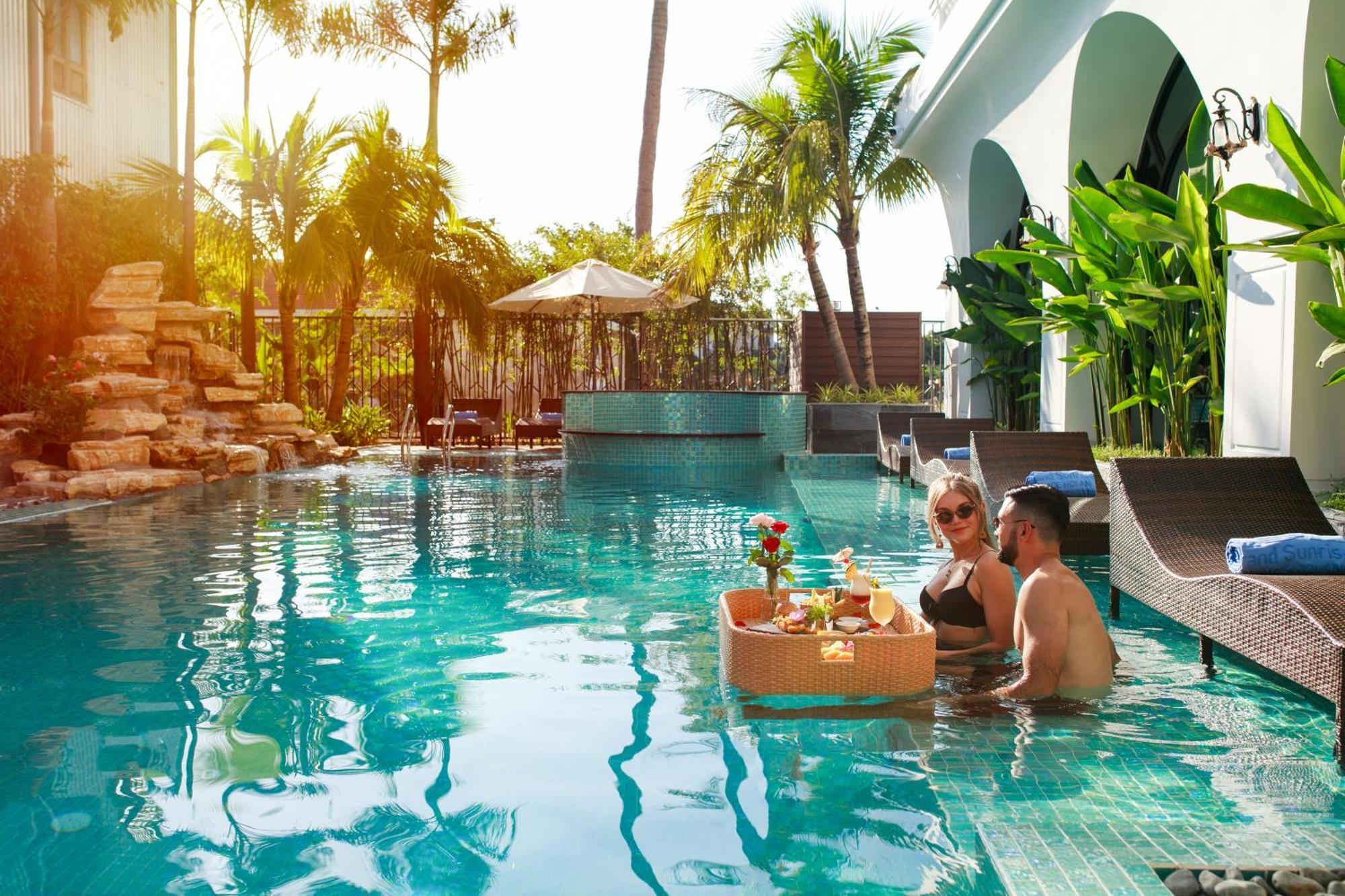 Grand Sunrise Palace Hoi An- A Luxury Indochine Hotel & Spa المظهر الخارجي الصورة The swimming pool at the hotel